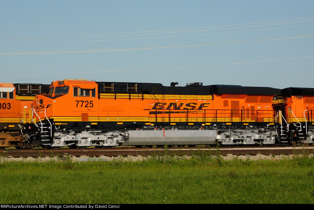 BNSF 7725